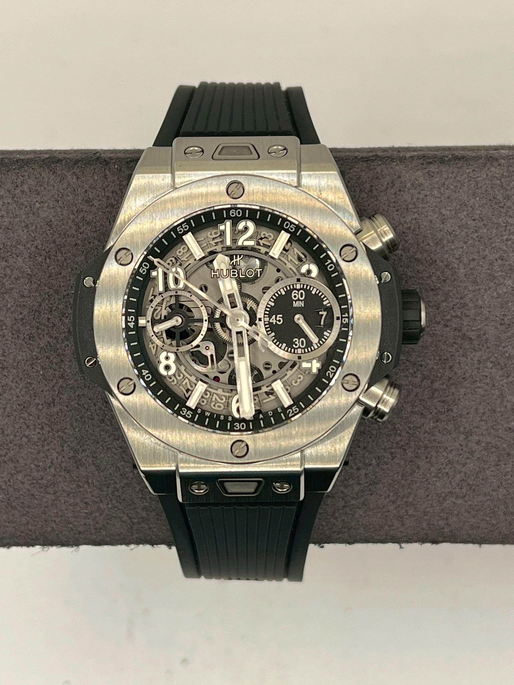 ウブロ ビッグバン ウニコ チタニウム 441.NX.1171.RX